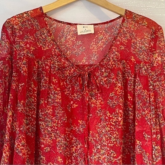 PINS and needles pleated blouse - Picture 3 of 9